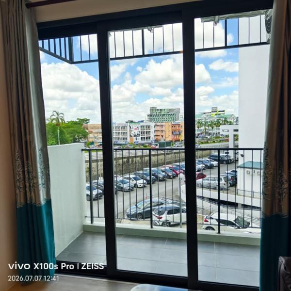 Fully Furnished 2-Bedroom Apartment for Rent at Kenny Hill Residence, Near Swinburne