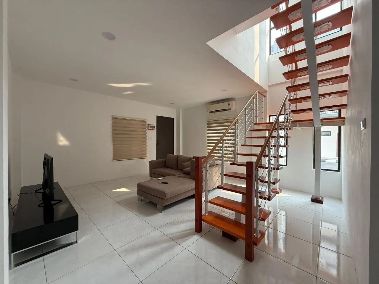 Brand New 3-Bedroom Townhouse for Rent at D'Everglades, Kuching