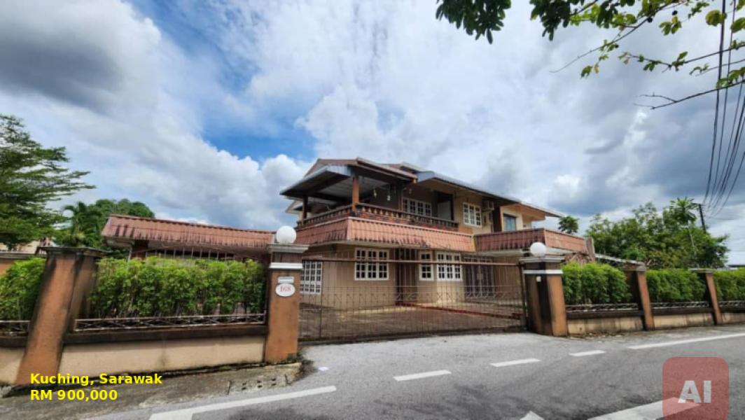 Double-Storey Semi-D for Sale in Poh Kwong Park, Kuching